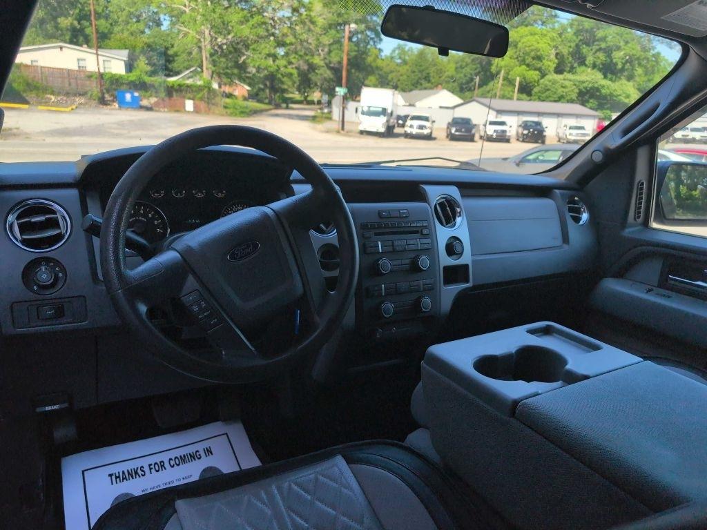 Ford F-150 XL SuperCrew 5.5-ft. Bed 2WD 2012