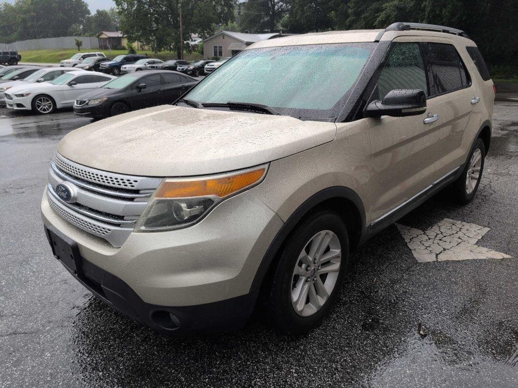 Ford Explorer XLT FWD 2011