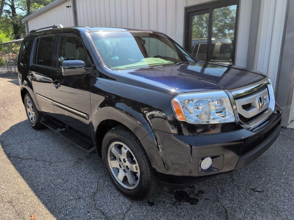 Honda Pilot Touring 2WD 5-Spd AT with DVD 2011