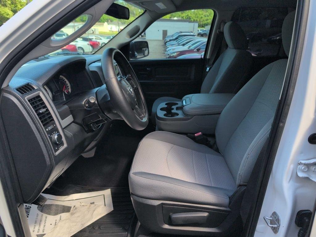RAM 1500 Tradesman Quad Cab 2WD 2018