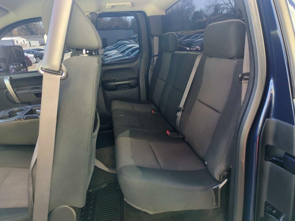Chevrolet Silverado 1500 LS Extended Cab 2WD 2012