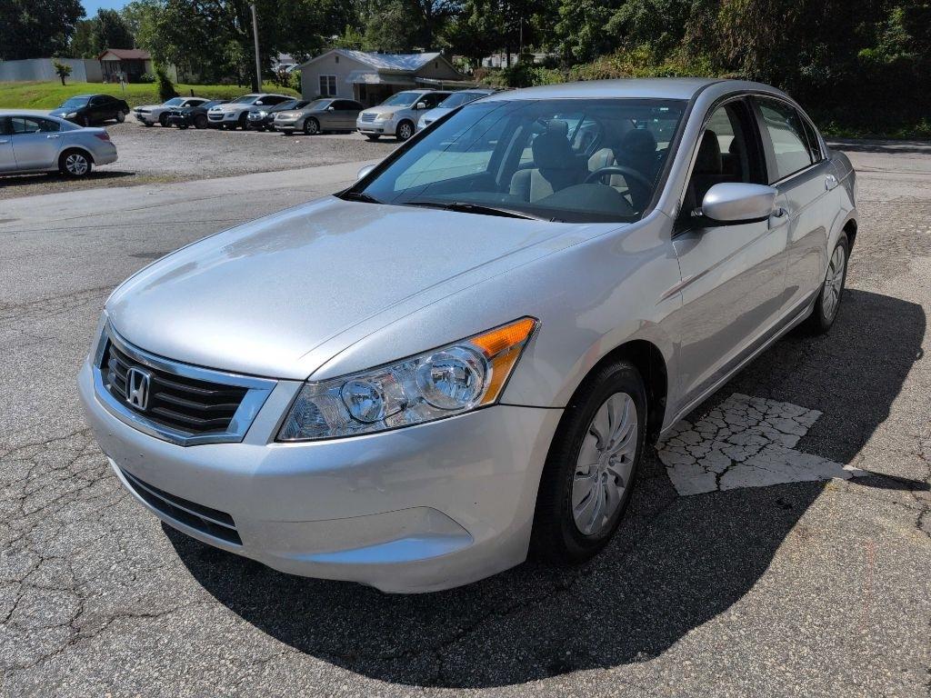 Honda Accord LX sedan AT 2010