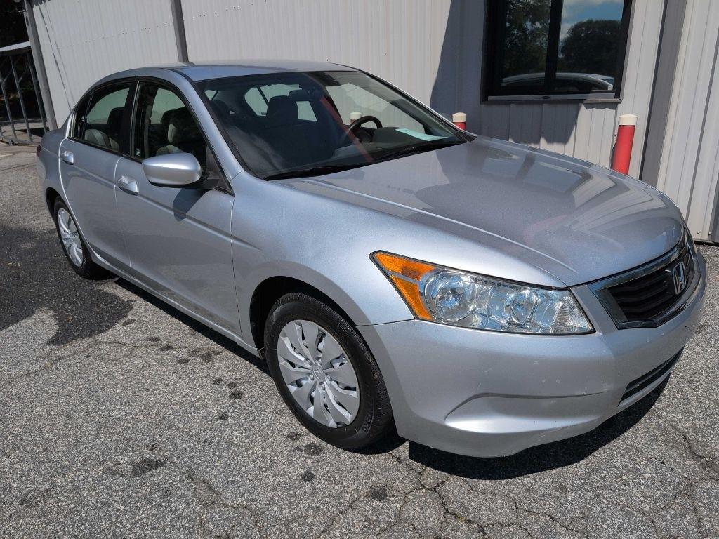 Honda Accord LX sedan AT 2010