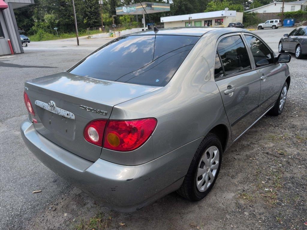 Toyota Corolla CE 2004