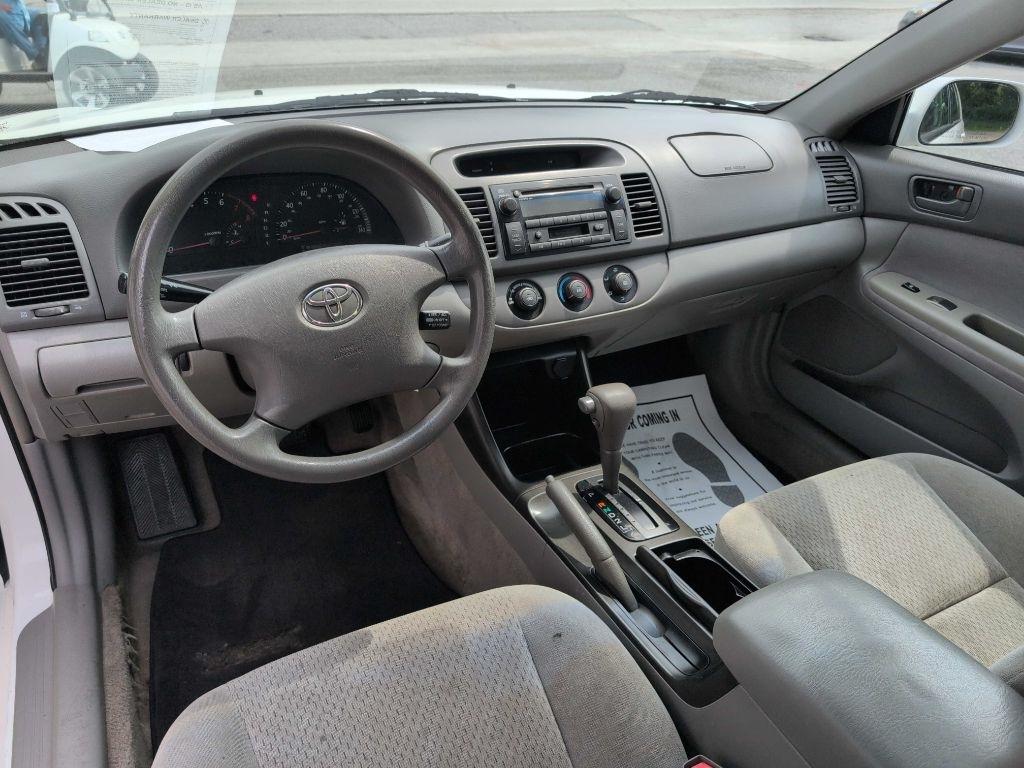 Toyota Camry LE 2002
