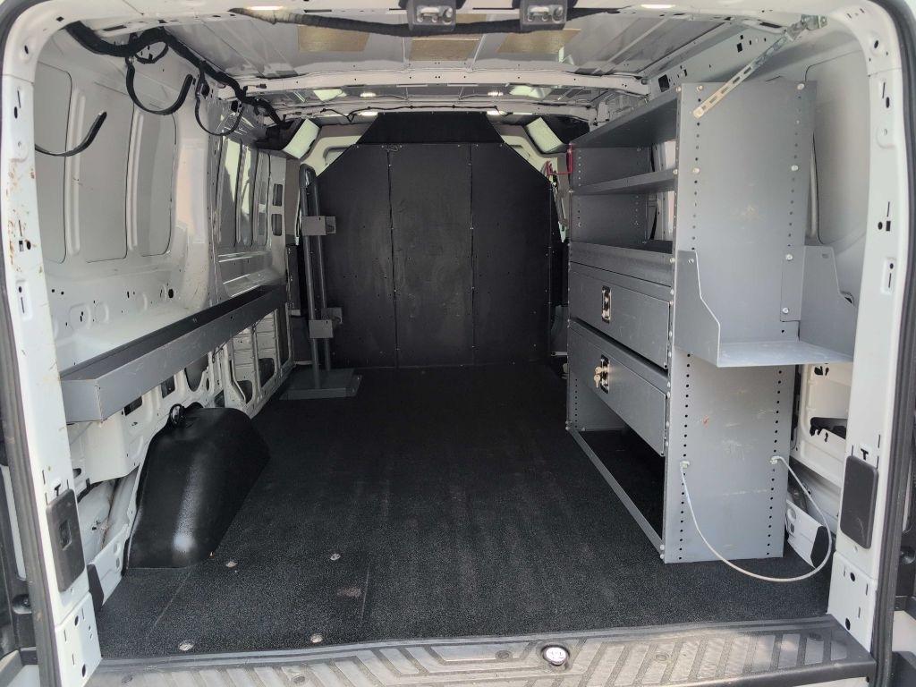 Ford Transit 150 Van Low Roof 60/40 Pass. 130-in. WB 2018