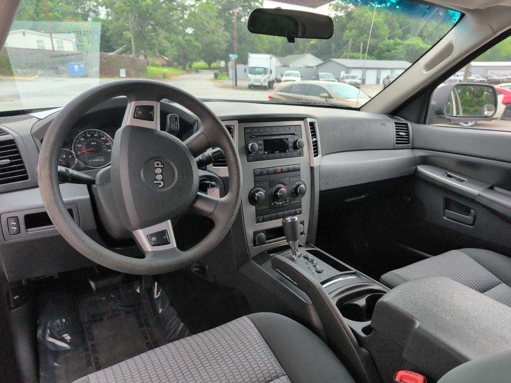 Jeep Grand Cherokee Laredo 2WD 2008