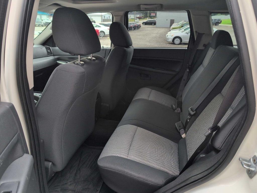 Jeep Grand Cherokee Laredo 2WD 2008