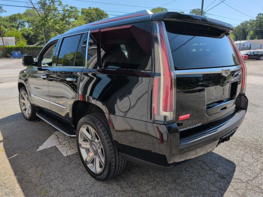 Cadillac Escalade Luxury 4WD 2019
