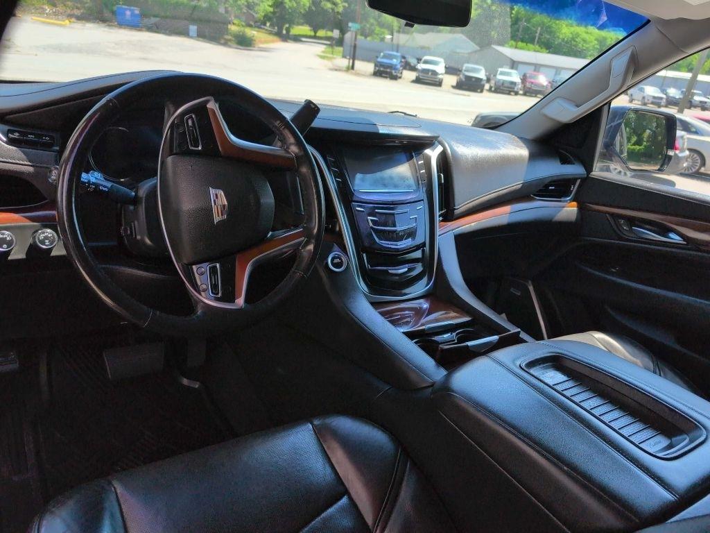 Cadillac Escalade Luxury 4WD 2019