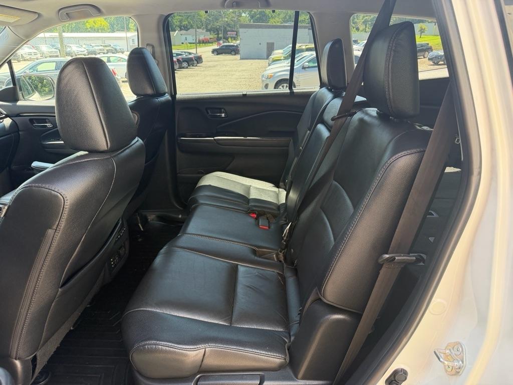 Honda Pilot Touring 2WD 2017