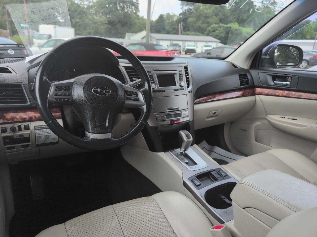 Subaru Outback 2.5i Limited 2012