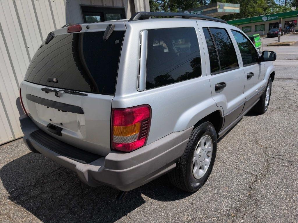 Jeep Grand Cherokee Laredo 2WD 2002