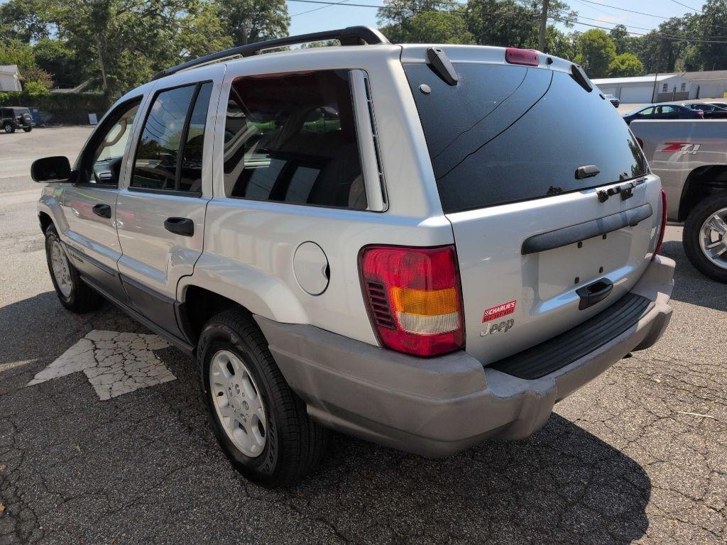 Jeep Grand Cherokee Laredo 2WD 2002