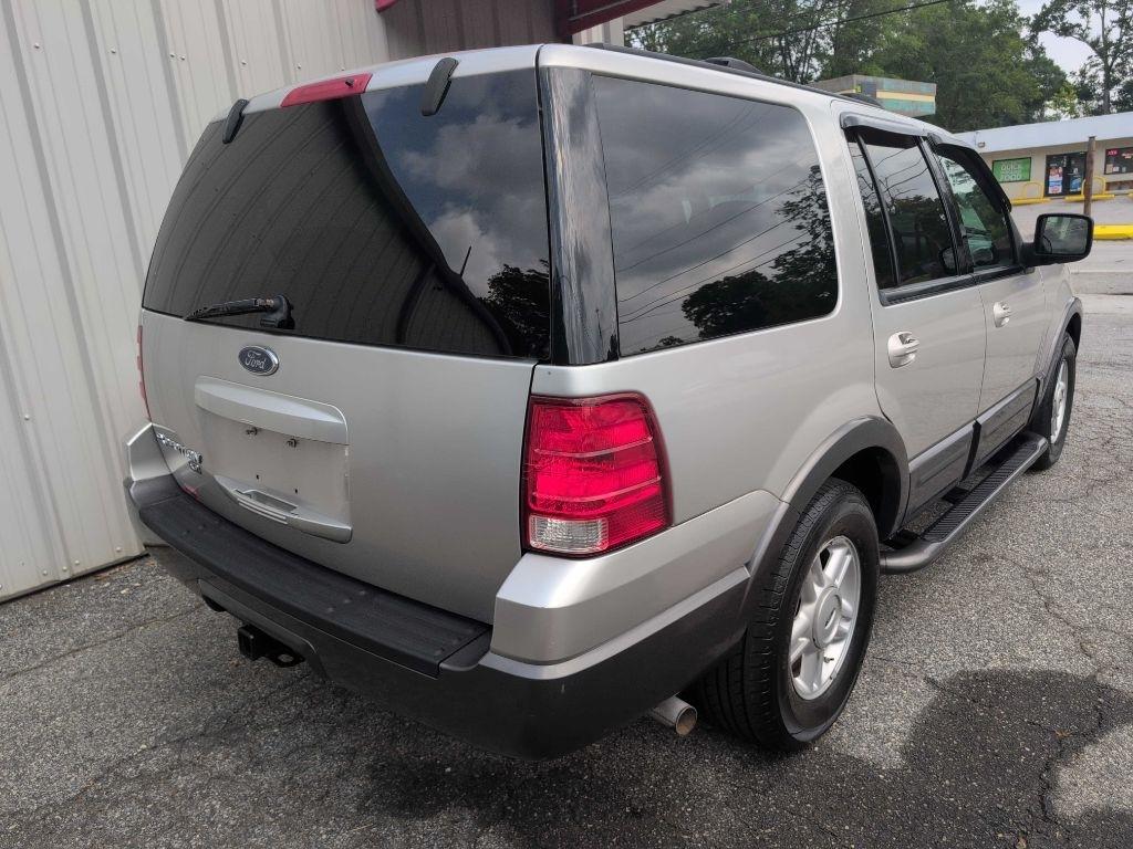 Ford Expedition XLT 4.6L 2WD 2004