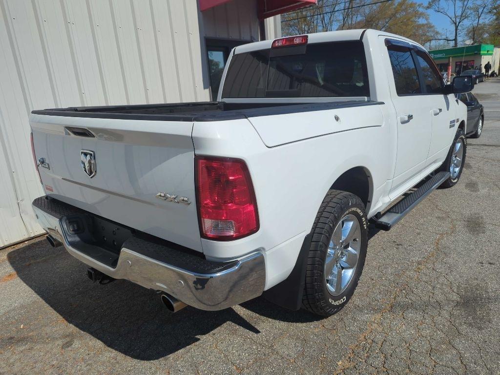 RAM 1500 SLT Crew Cab SWB 4WD 2017