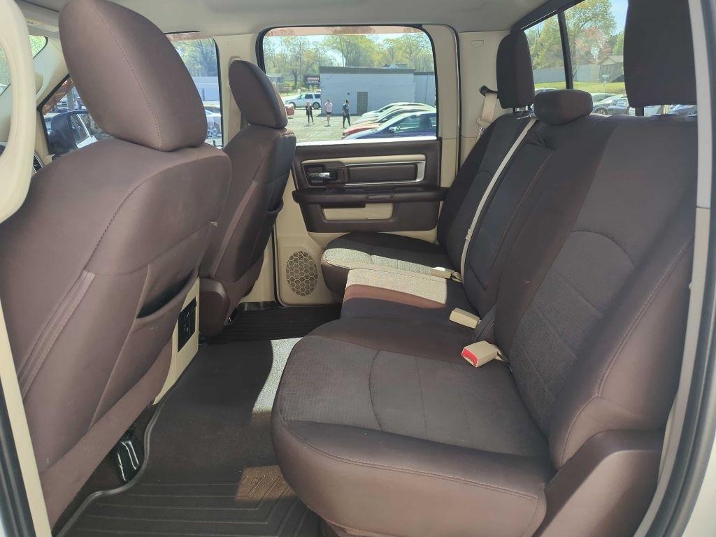 RAM 1500 SLT Crew Cab SWB 4WD 2017