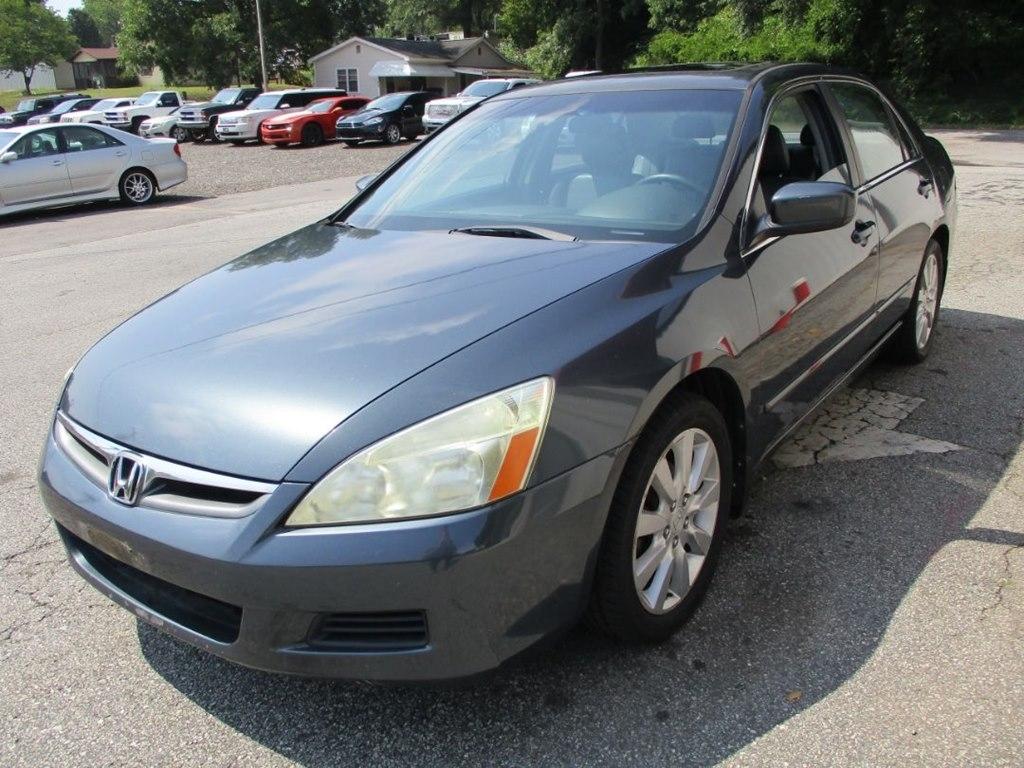 Honda Accord EX V-6 Sedan AT w/ XM Radio 2006