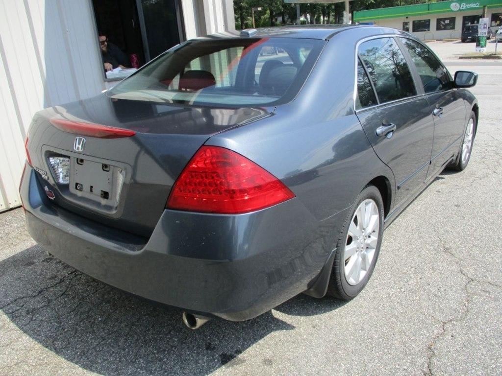 Honda Accord EX V-6 Sedan AT w/ XM Radio 2006