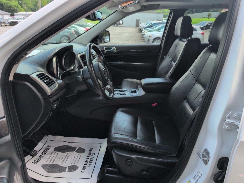 Jeep Grand Cherokee Laredo 4WD 2013