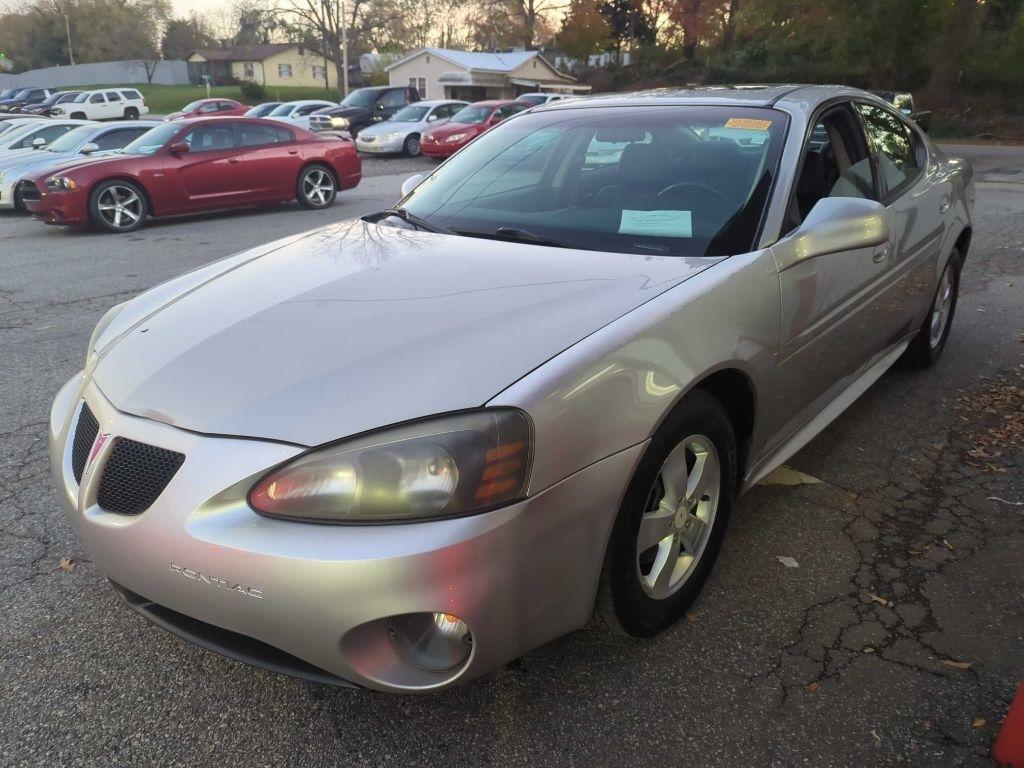 Pontiac Grand Prix Sedan 2007