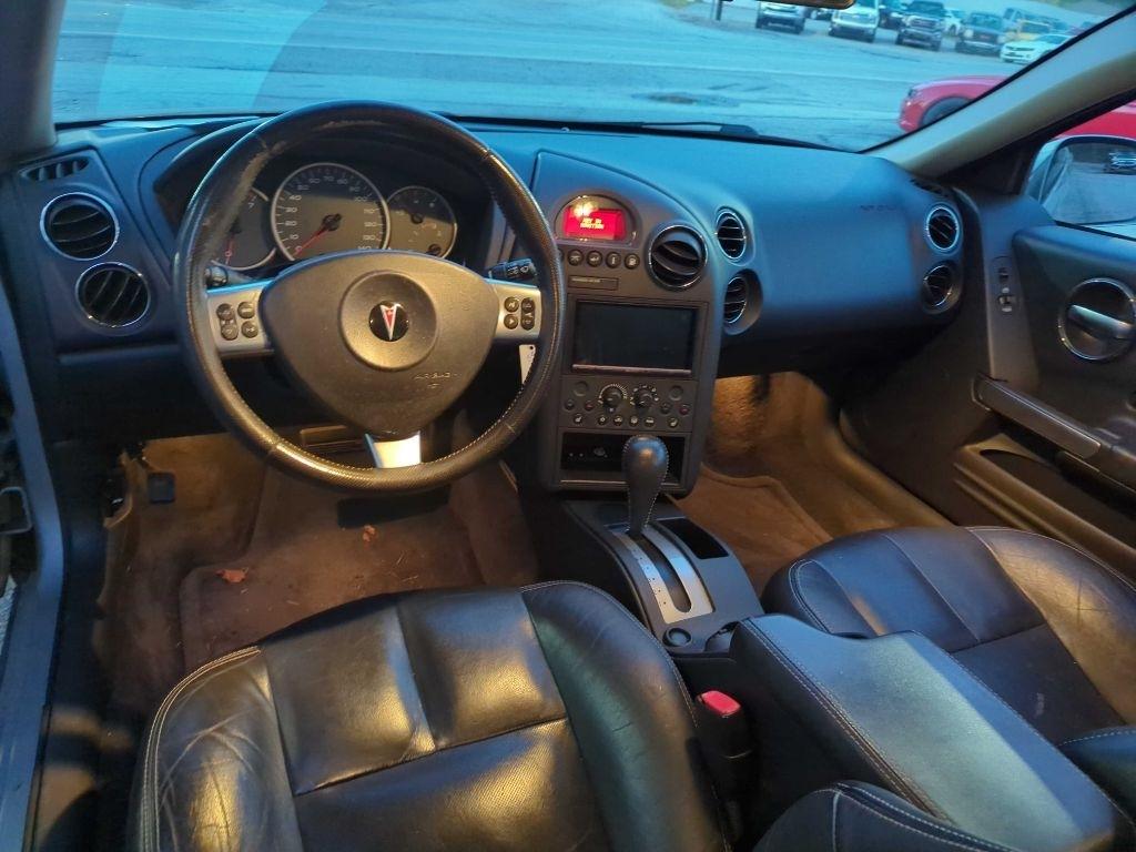 Pontiac Grand Prix Sedan 2007