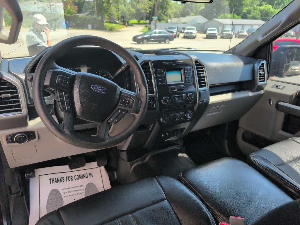 Ford F-150 XL SuperCrew 5.5-ft. Bed 4WD 2015