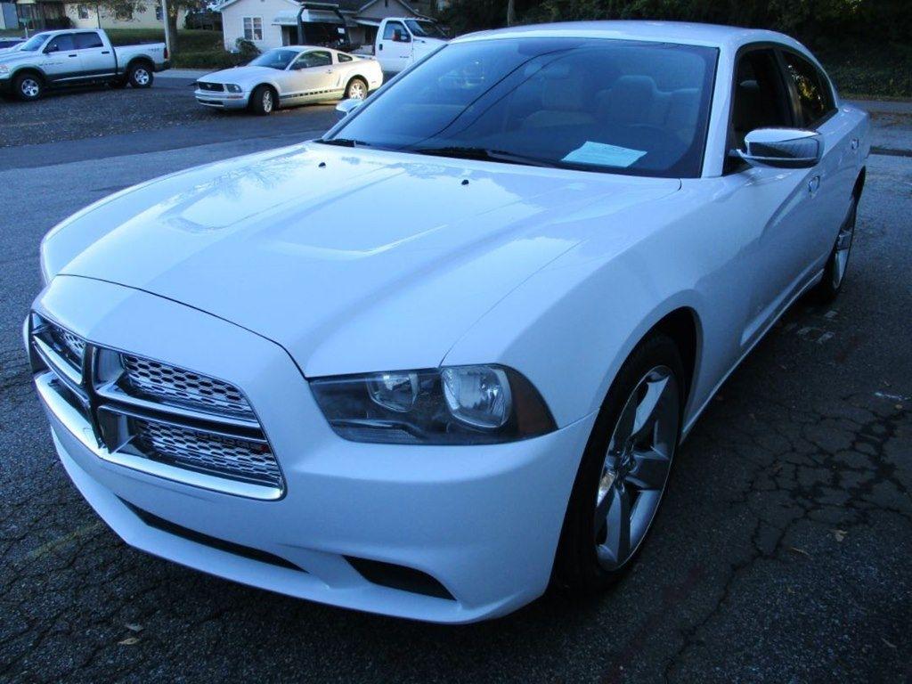 Dodge Charger SE 2014
