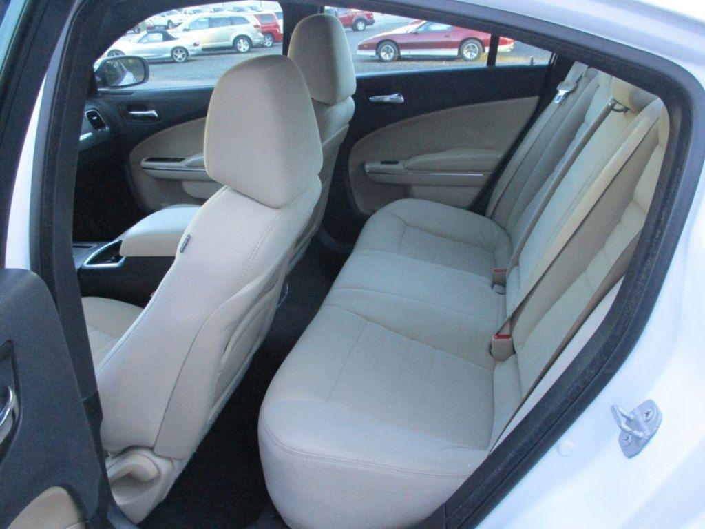 Dodge Charger SE 2014