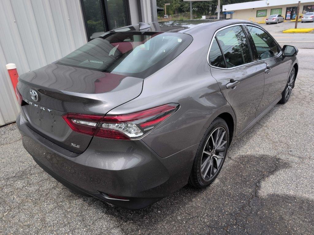 Toyota Camry XLE 2021