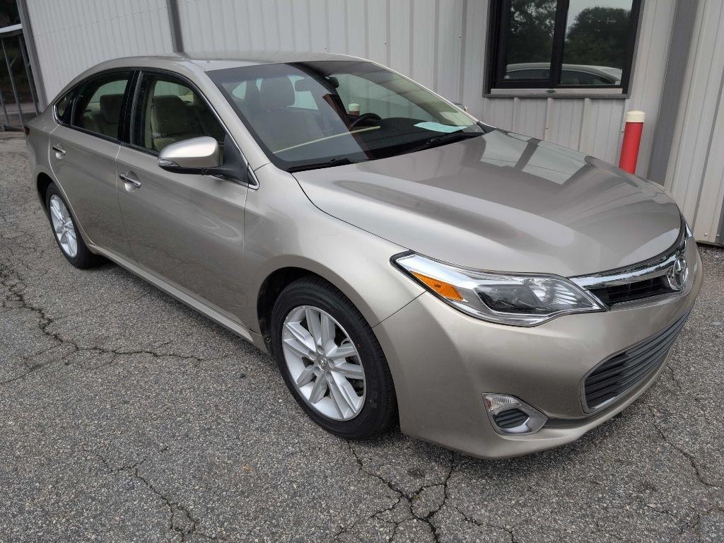 Toyota Avalon XLE 2015