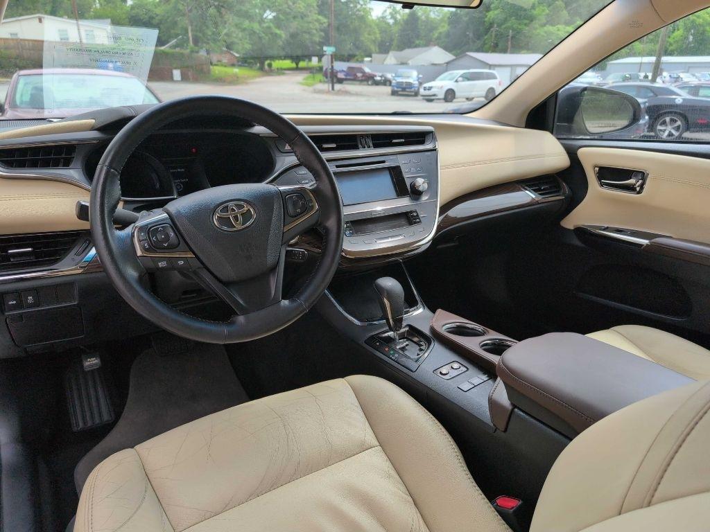 Toyota Avalon XLE 2015