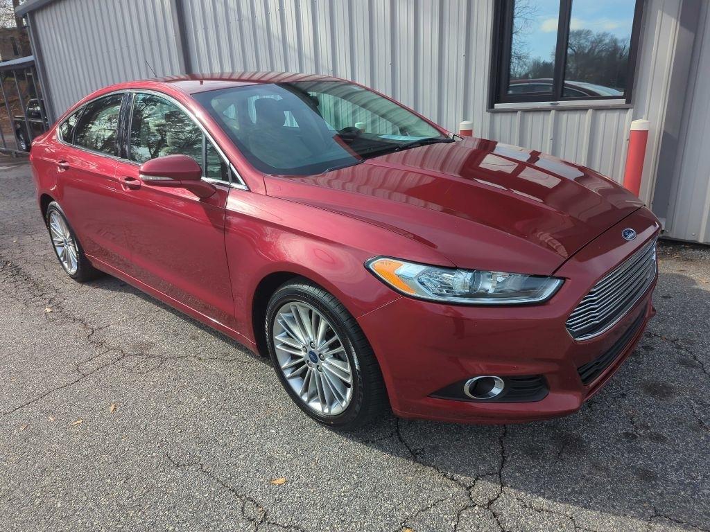 Ford Fusion SE 2016