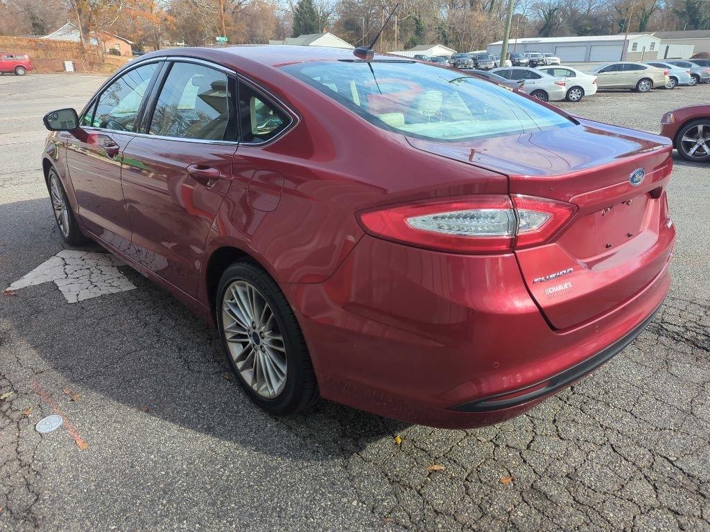 Ford Fusion SE 2016