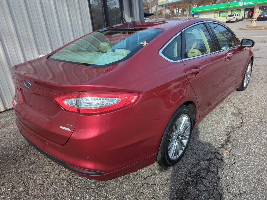 Ford Fusion SE 2016