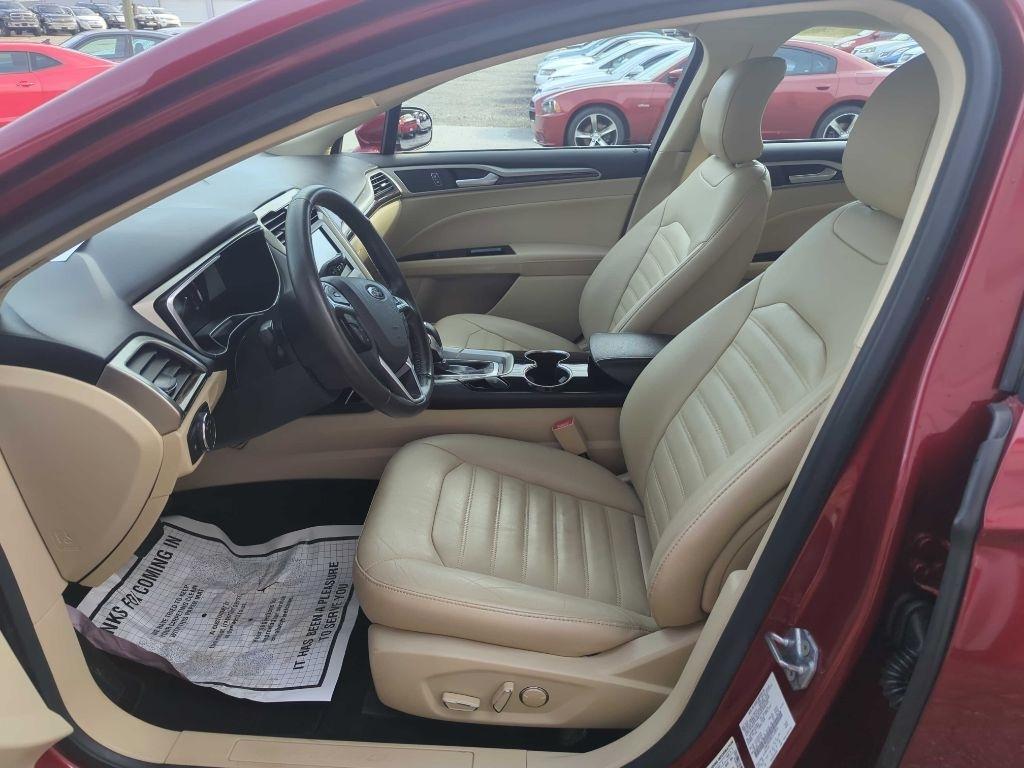 Ford Fusion SE 2016
