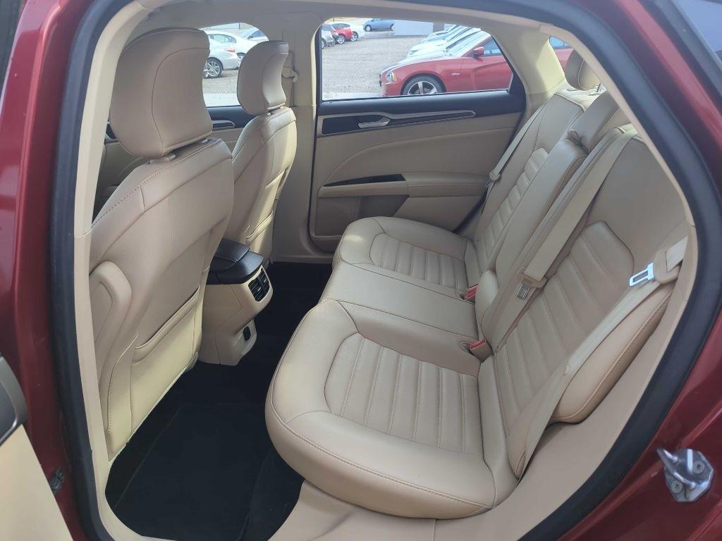 Ford Fusion SE 2016