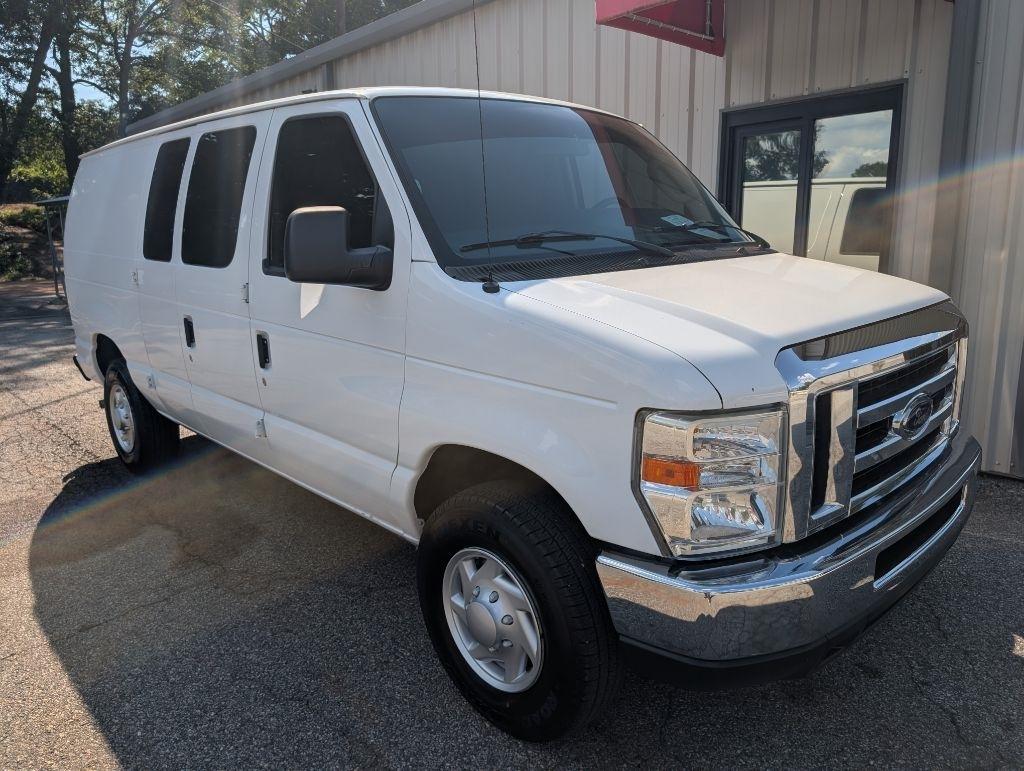 Ford Econoline E-250 2012