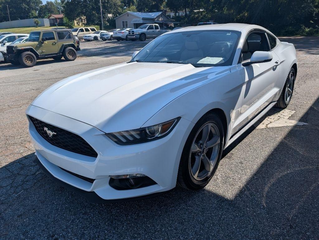 Ford Mustang EcoBoost Coupe 2015