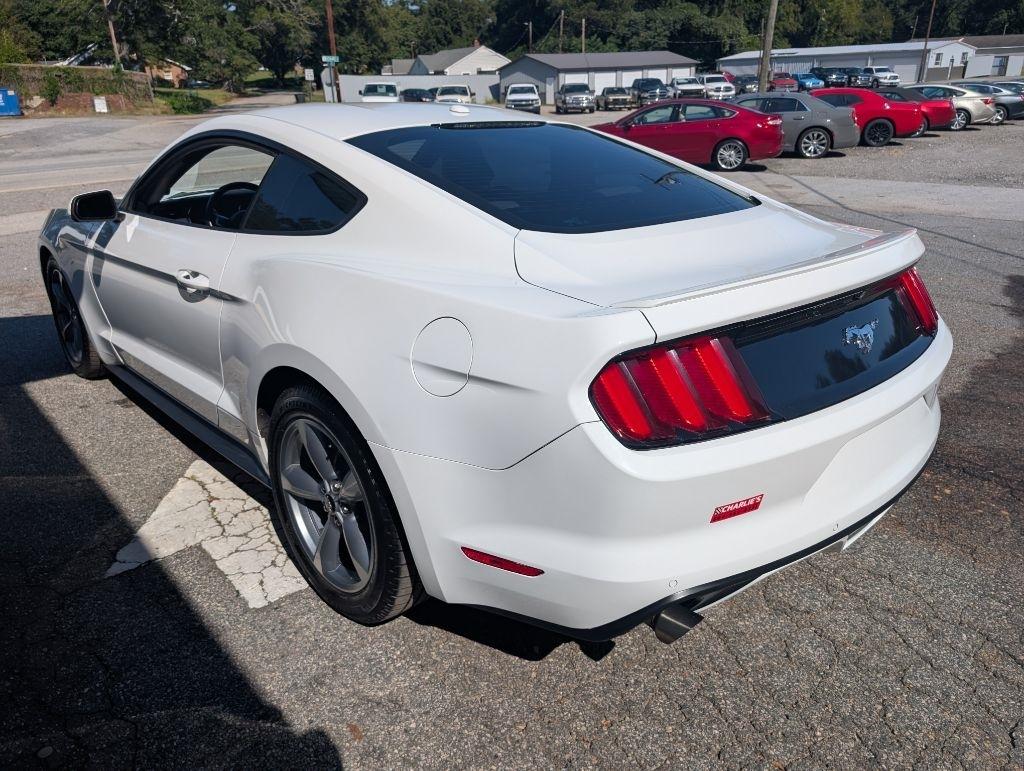 Ford Mustang EcoBoost Coupe 2015