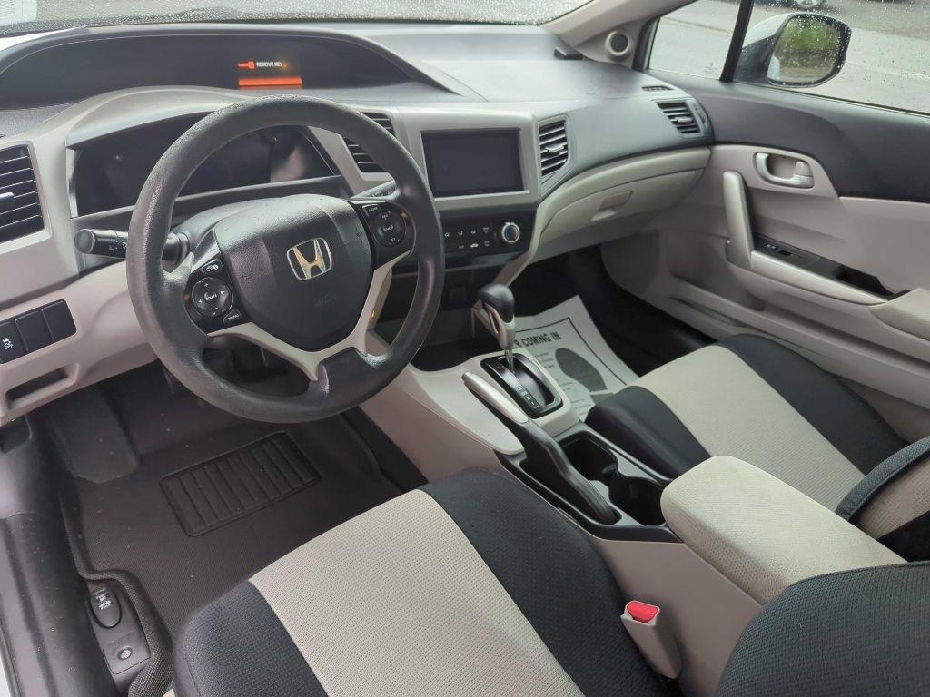 Honda Civic LX Coupe 5-Speed AT 2012
