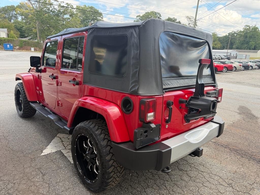 Jeep Wrangler Unlimited Sahara 4WD 2010