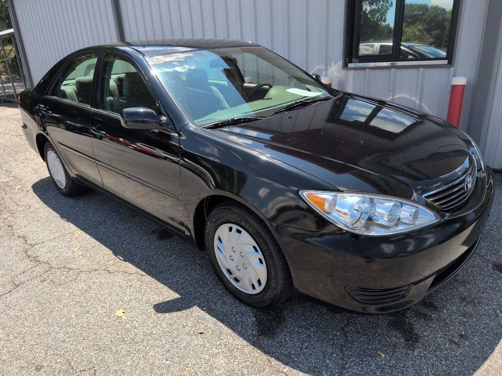 Toyota Camry LE 2005