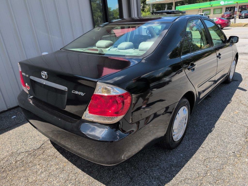 Toyota Camry LE 2005