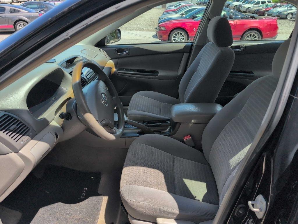 Toyota Camry LE 2005