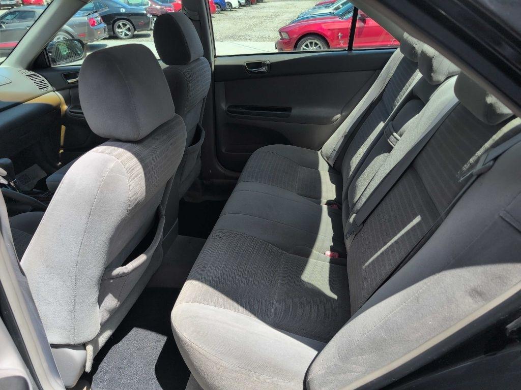 Toyota Camry LE 2005