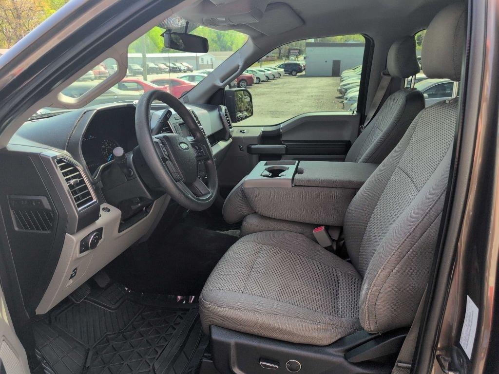 Ford F-150 XL SuperCrew 5.5-ft. Bed 2WD 2016