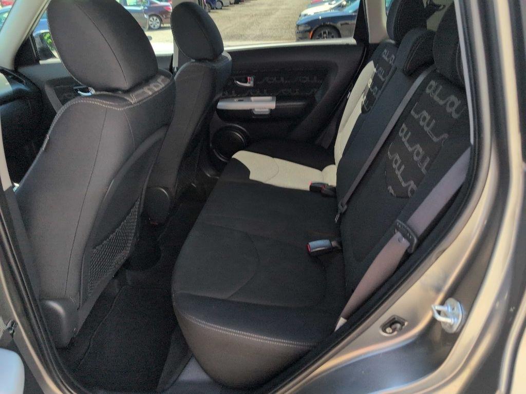 Kia Soul + 2012