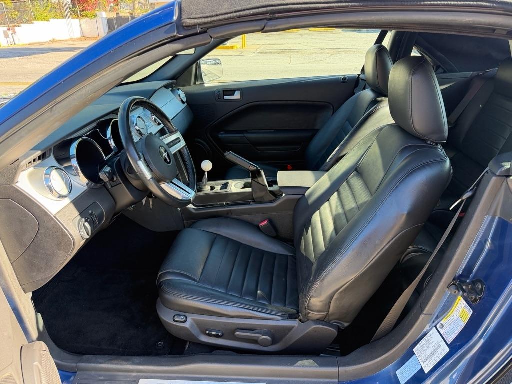 Ford Mustang GT Deluxe Convertible 2008