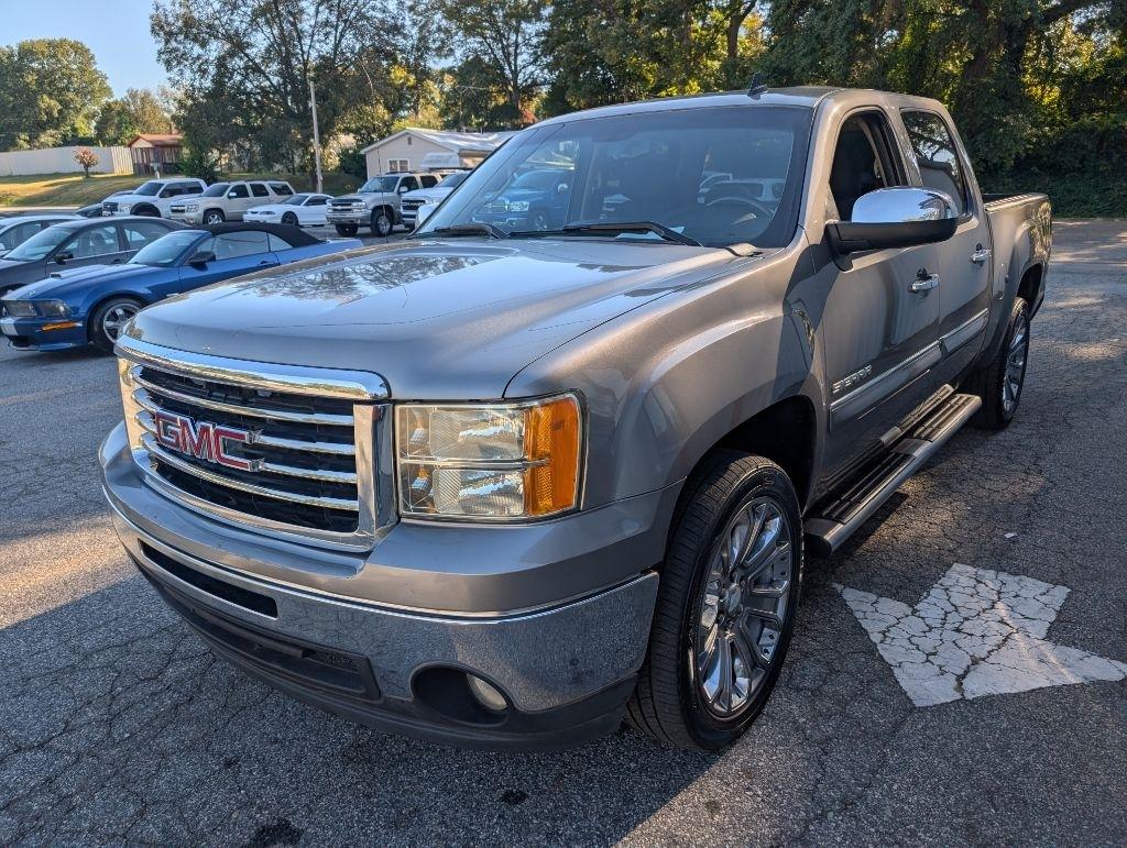 GMC Sierra 1500 SLE Crew Cab 2WD 2013